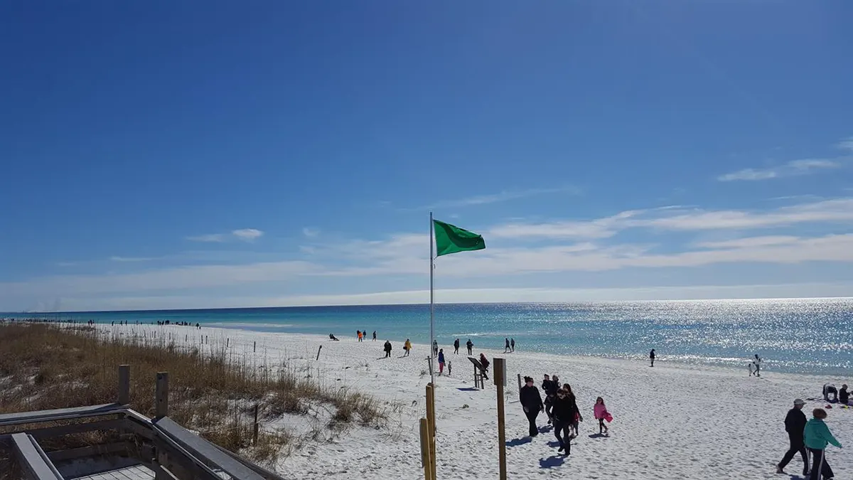 Beach and Green Flag | Furnace Repair in Destin | Emerald Coast Air Conditioning and Heating | AirConditioningRepairPensacola.com
